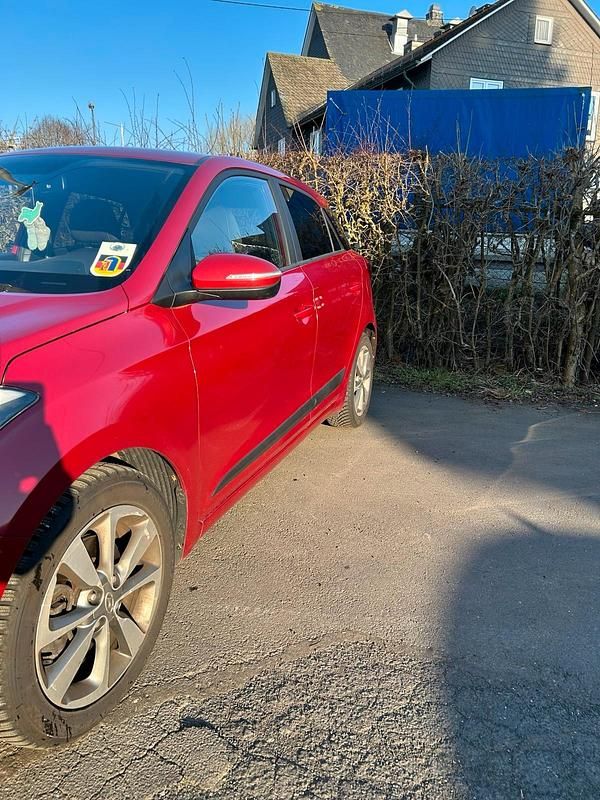 Usata Hyundai i20 Active 120 CV (88 kW) 2017 Rosso Berlina