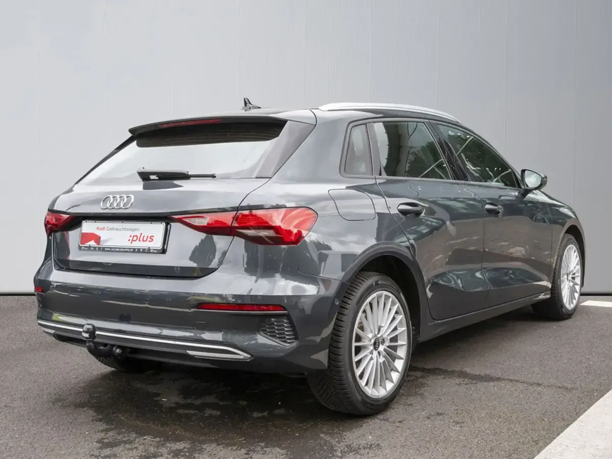 Gebraucht Audi A3 Sportback e-tron Advanced 204 PS (150 kW) 2022 Manhattangrau metallic Kleinwagen