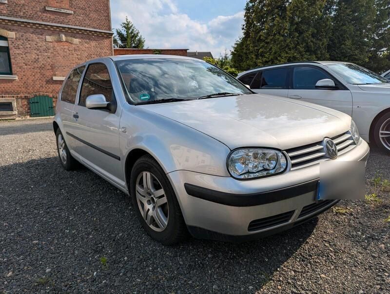 Silber Gebraucht 2001 VW Golf IV Kleinwagen | 515 € (Superpreis) - Bild 1/3