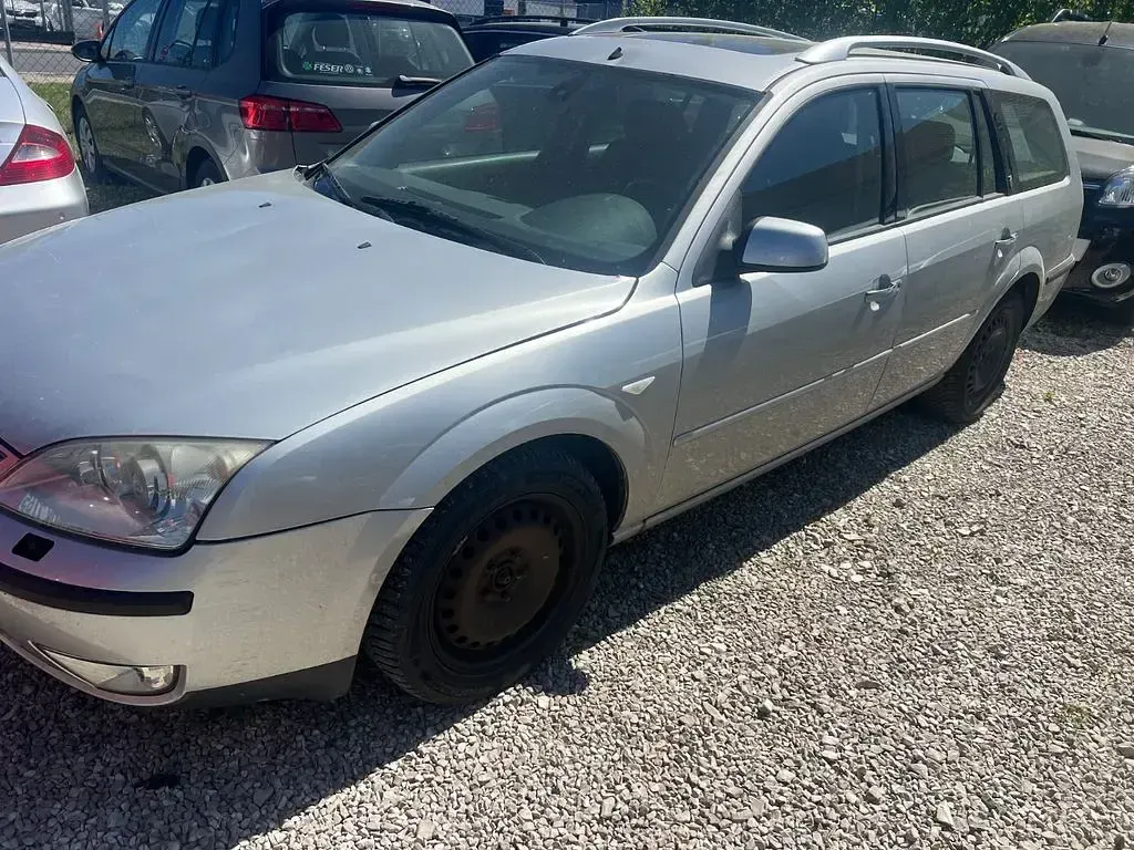 Gebraucht Ford Mondeo 131 PS (96 kW) 2004 Limousine