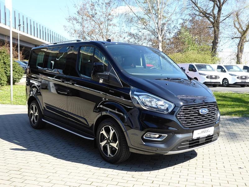 Gebraucht Ford Tourneo Custom Active 170 PS (125 kW) 2023 Obsidianschwarz metallic Van