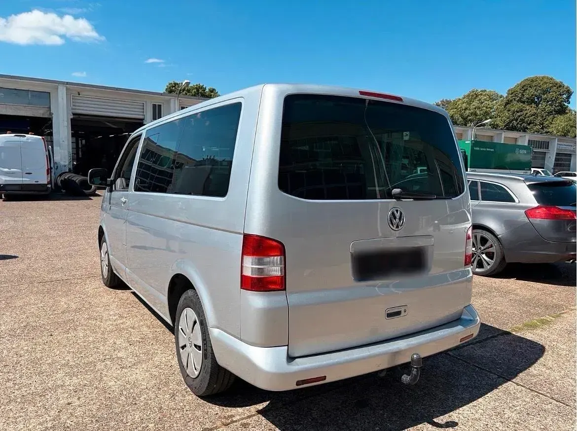 Gebraucht VW Multivan Startline 131 PS (96 kW) 2009 Silber Van / Kleinbus