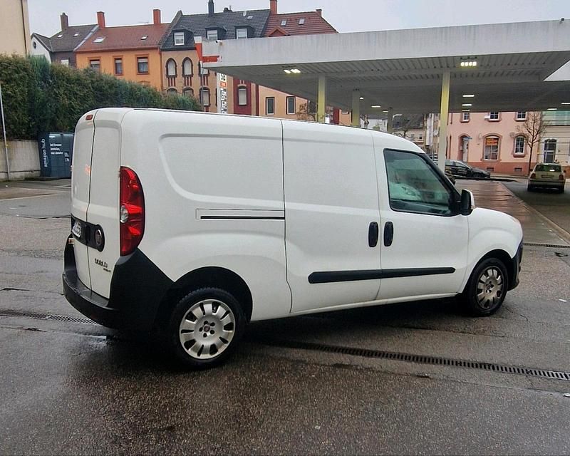 Weiß Gebraucht 2014 Fiat Doblò Van / Kleinbus | 2.450 € (Fairer Preis) - Bild 1/4