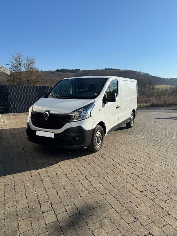 Weiß Gebraucht 2019 Renault Trafic Van | 14.990 € (Fairer Preis) - Bild 1/3