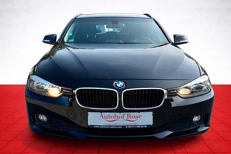 Gebraucht BMW 320 Sport Line 184 PS (135 kW) 2013 Schwarz Kombi