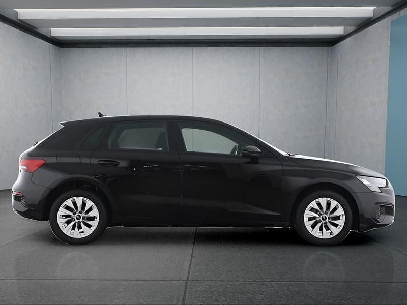 Gebraucht Audi A3 Sportback e-tron 204 PS (150 kW) 2022 Schwarz Kleinwagen