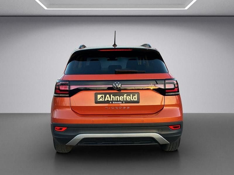 Gebraucht VW T-Cross Active 110 PS (80 kW) 2022 Energetic orange SUV