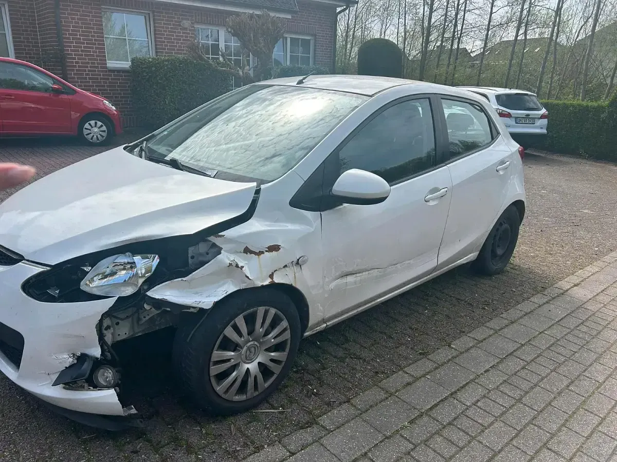 Gebraucht Mazda 2 75 PS (55 kW) 2010 Kleinwagen