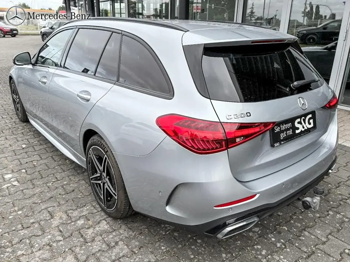 Gebraucht Mercedes C200 AMG 204 PS (150 kW) 2025 Metalliclack hightechsilber Kombi