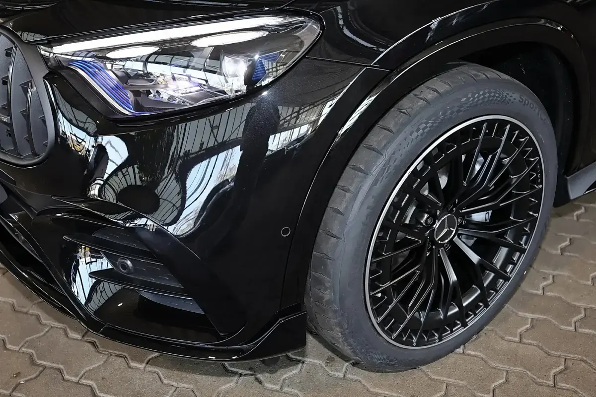 Gebraucht Mercedes GLC43 AMG AMG 421 PS (309 kW) 2026 Metalliclack obsidianschwarz met SUV