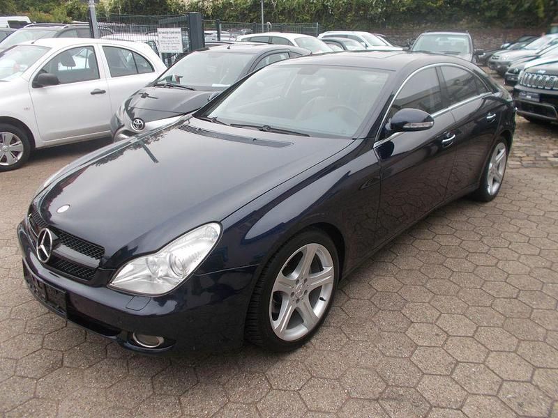 Tansanitblau metalliclack Gebraucht 2006 Mercedes CLS320 Coupé | 6.990 € (Fairer Preis) - Bild 1/4