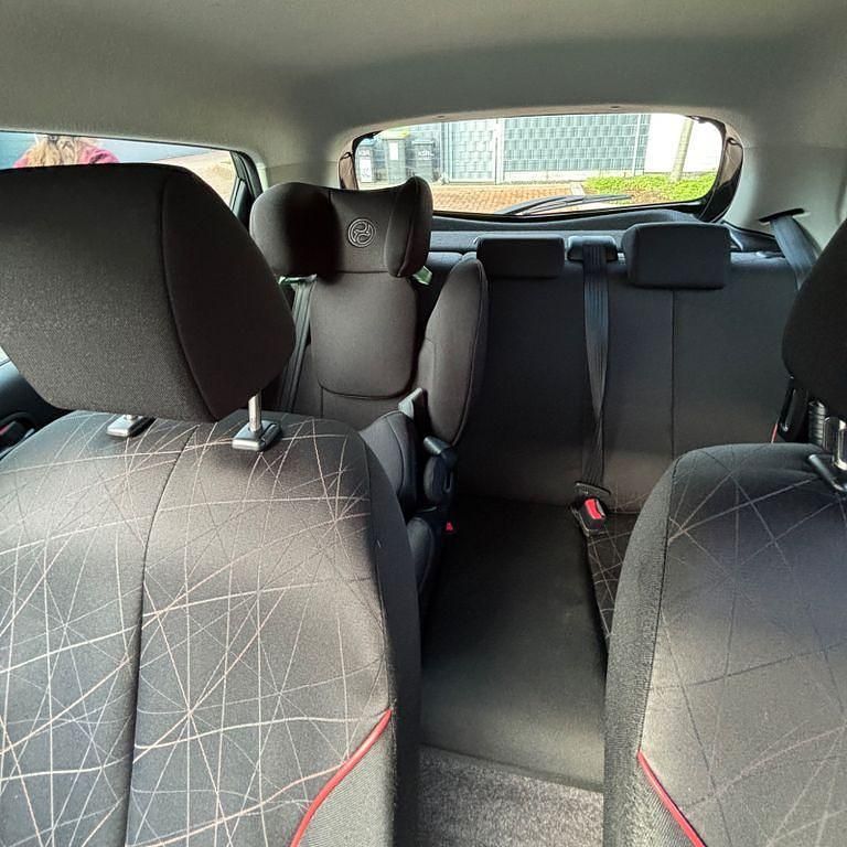 Second-hand Mazda 2 75 CP (55 kW) 2014 Negru Berlinǎ