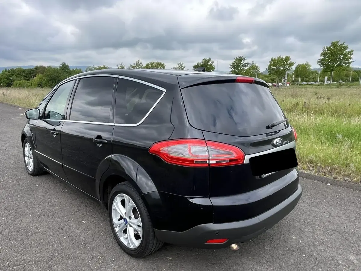 Gebraucht Ford S-MAX Titanium X 140 PS (102 kW) 2014 Schwarz Van / Kleinbus