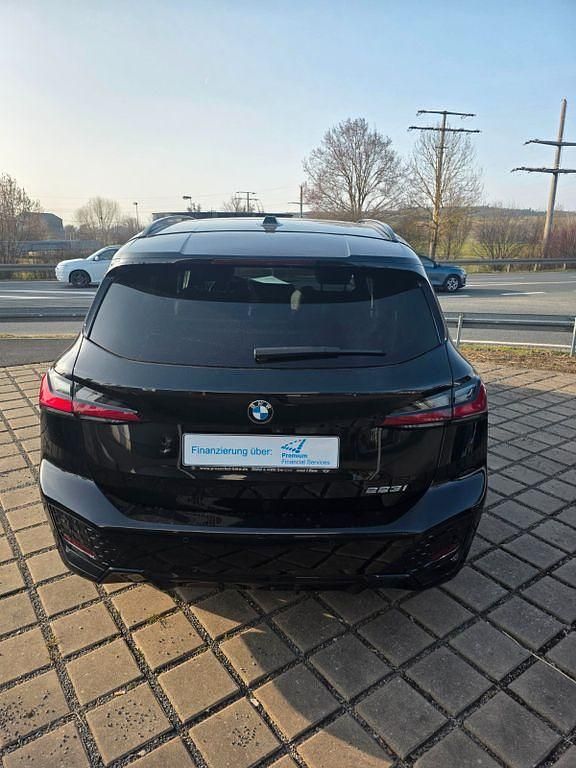 Gebraucht BMW 223 Active Tourer M Sport 218 PS (160 kW) 2022 Black sapphire metallic Van / Kleinbus