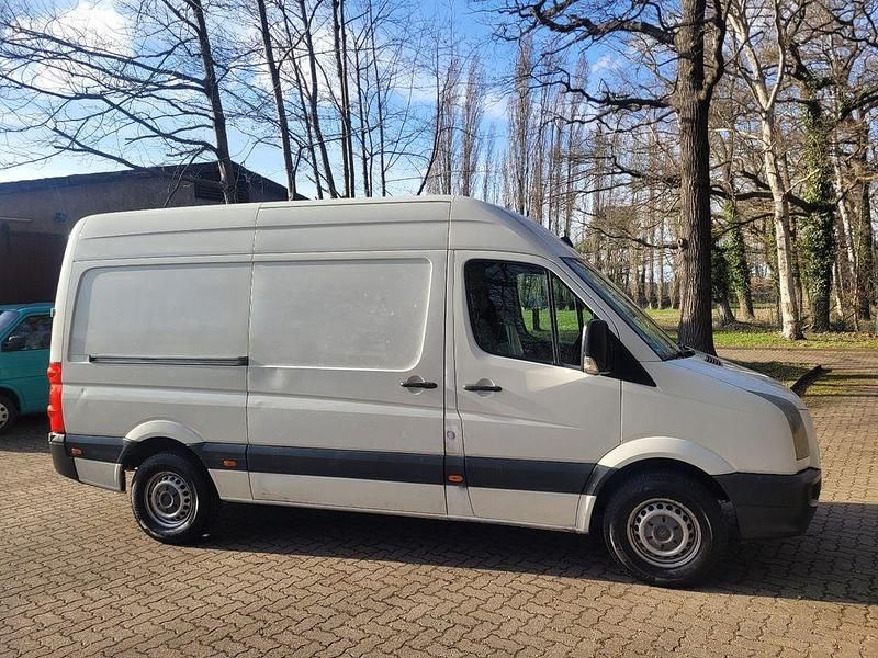 Gebraucht VW Crafter 109 PS (80 kW) 2011 Grau Van