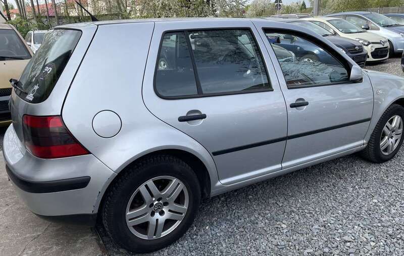Silber Gebraucht 2002 VW Golf IV Limousine | 800 € (Superpreis) - Bild 1/4