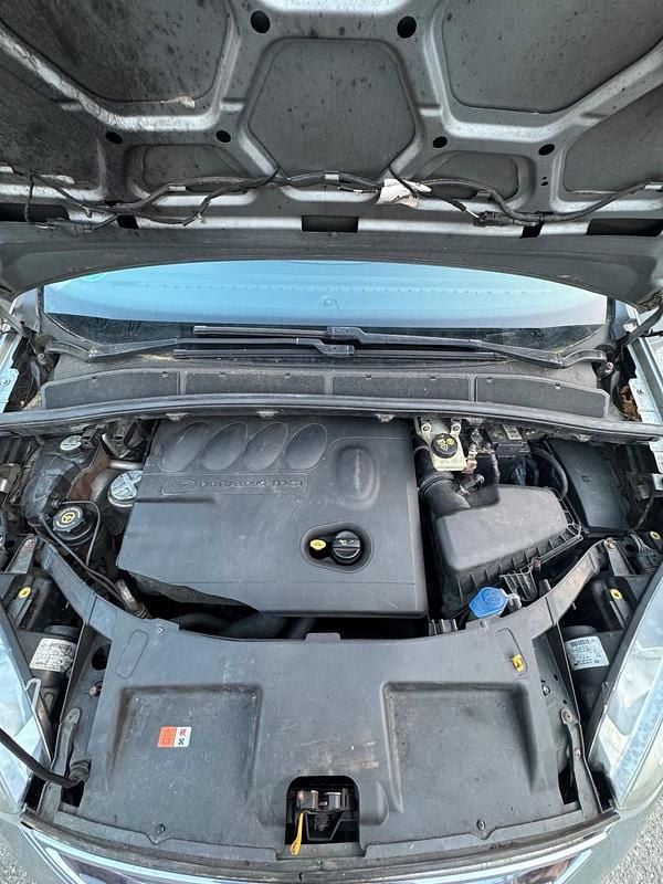 Gebraucht Ford Galaxy 140 PS (102 kW) 2010 Silber Van / Kleinbus