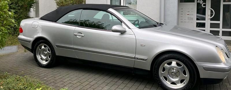 Silber Gebraucht 1999 Mercedes 200 Cabrio | 5.900 € (Fairer Preis) - Bild 1/4