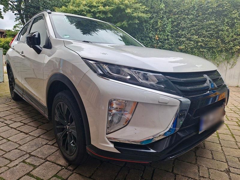 Weiß Gebraucht 2019 Mitsubishi Eclipse Cross SUV | 18.950 € (Fairer Preis) - Bild 1/4