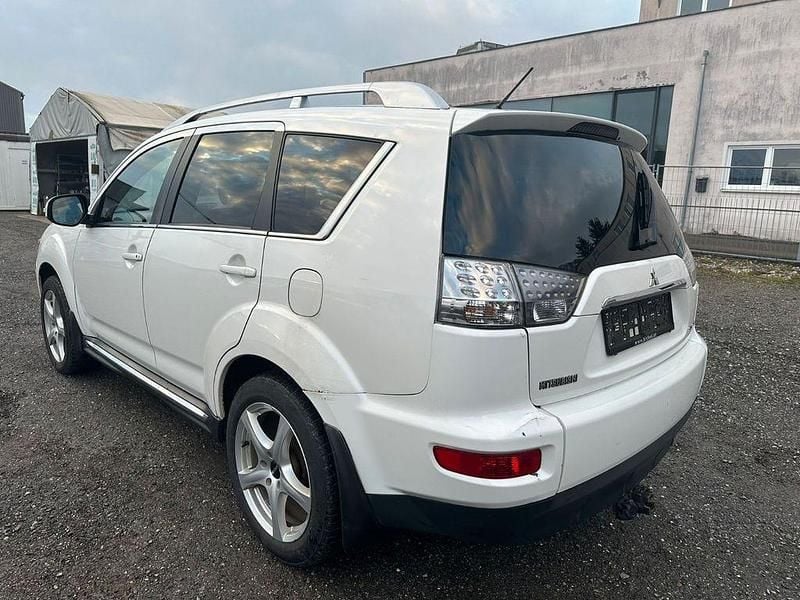 Gebraucht Mitsubishi Outlander 156 PS (114 kW) 2009 Weiß SUV