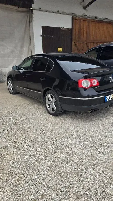 Gebraucht VW Passat Comfortline 140 PS (102 kW) 2010 Schwarz Limousine