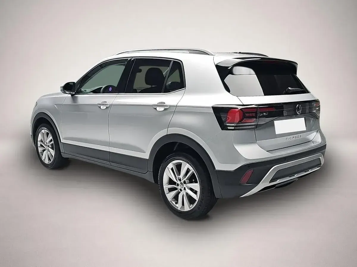 Neu VW T-Cross Life 116 PS (85 kW) 2026 Manufacturer SUV
