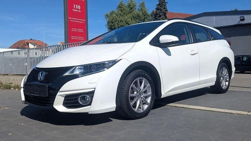 White orchid p. Gebraucht 2015 Honda Civic Elegance Kombi | 11.990 € (Fairer Preis) - Bild 1/4