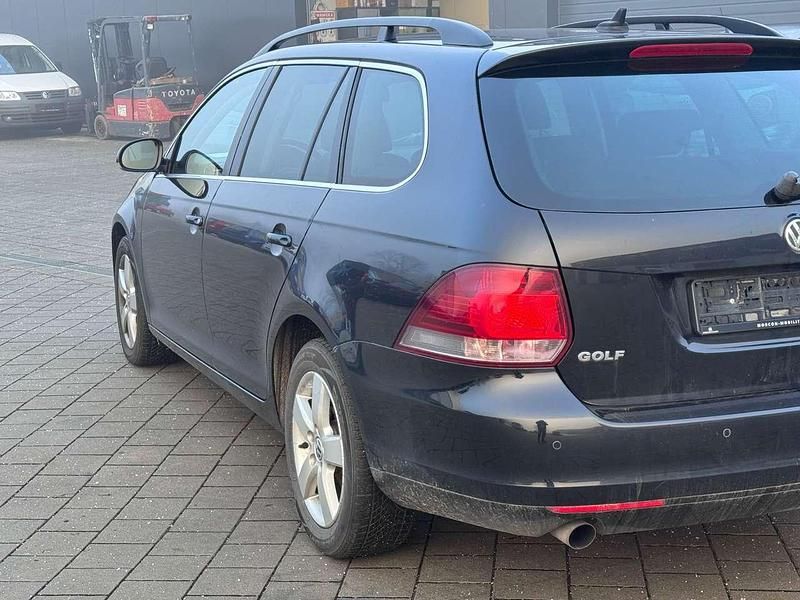 Gebraucht VW Golf VI Highline 105 PS (77 kW) 2011 Schwarz Kleinwagen