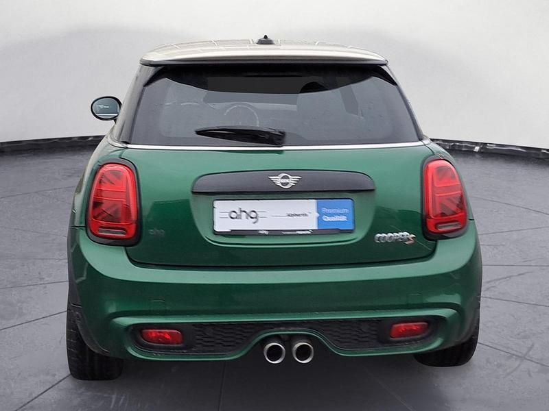 Gebraucht Mini Cooper S Chili 192 PS (141 kW) 2019 Grün Kleinwagen