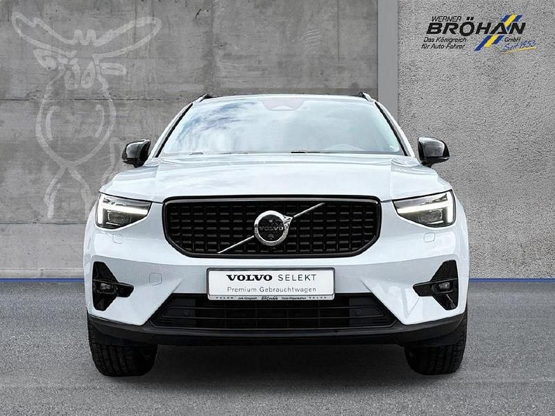Gebraucht Volvo XC40 Plus 197 PS (144 kW) 2024 Cloud blue, solid / solid SUV