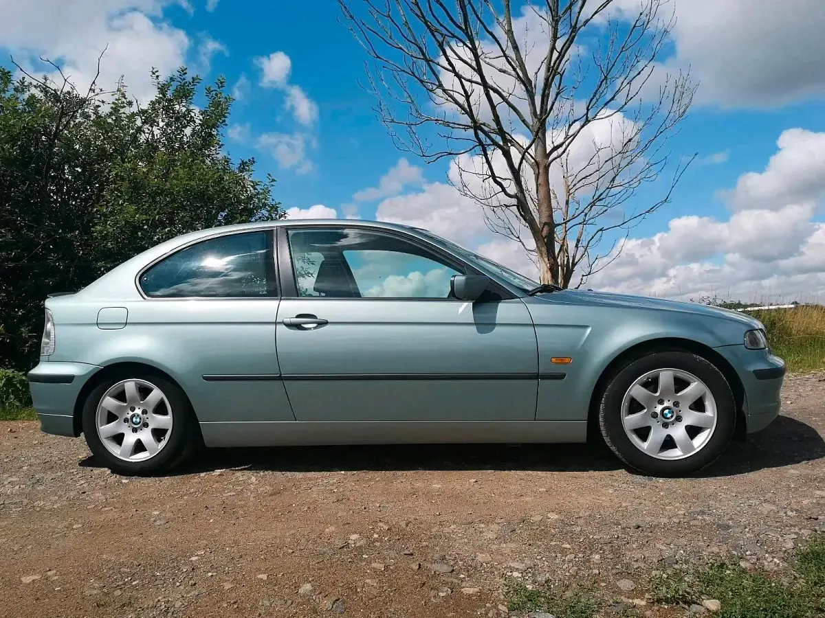 Gebraucht BMW 316 115 PS (84 kW) 2003 Andere farben Coupé
