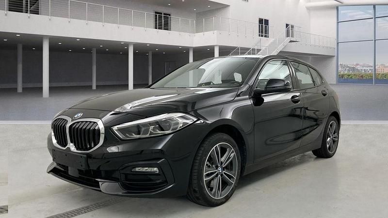 Gebraucht BMW 118 Shadowline 136 PS (100 kW) 2022 Schwarz Kleinwagen