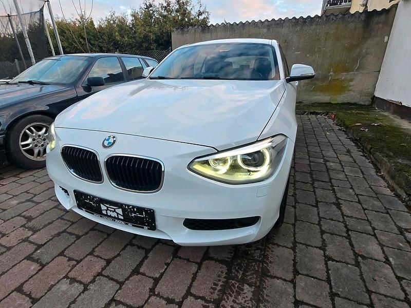 Gebraucht BMW 116 136 PS (100 kW) 2014 Weiß Kleinwagen