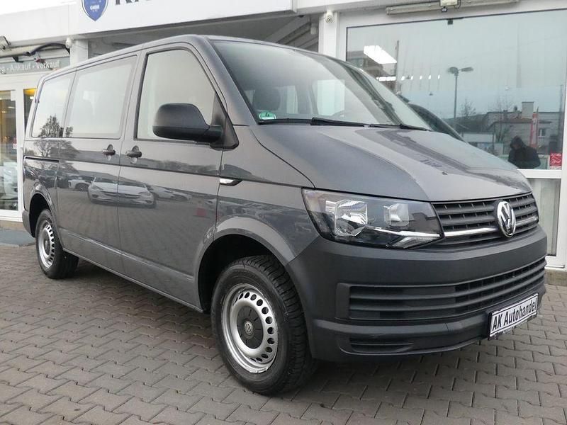 Gebraucht VW Transporter 102 PS (75 kW) 2015 Pure grey Van