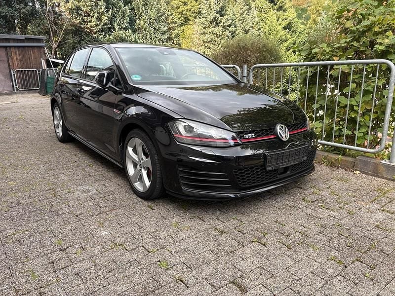 Gebraucht VW Golf VII GTI 220 PS (161 kW) 2015 Schwarz Kombi