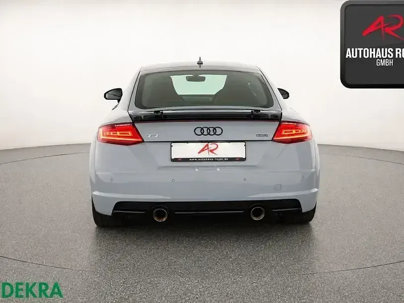 Gebraucht Audi TT Comfort 245 PS (180 kW) 2019 Grau Coupé