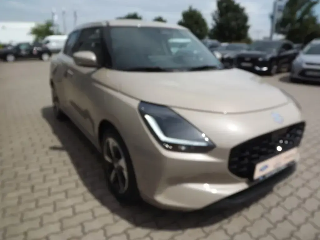 Gebraucht Suzuki Swift Comfort+ 83 PS (61 kW) 2025 Beige Kleinwagen