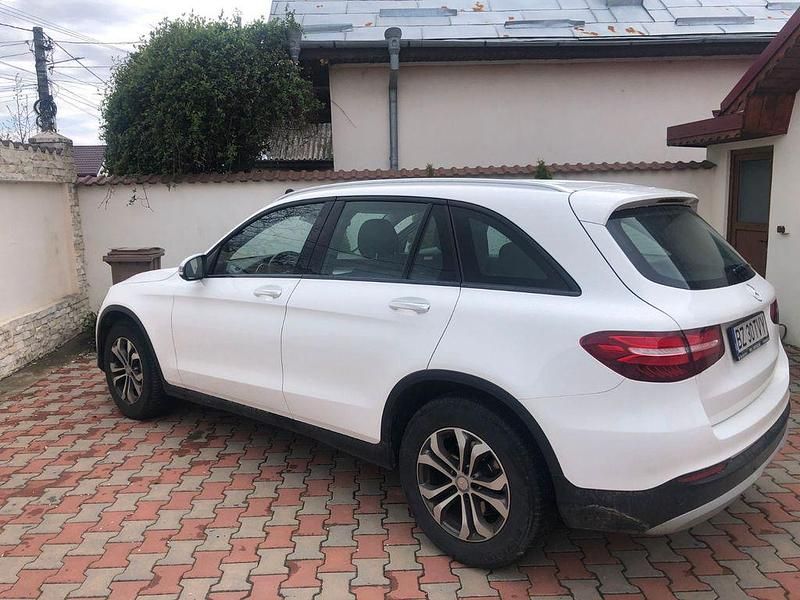 Weiß Gebraucht 2015 Mercedes GLC250 Edition 1 SUV | 26.000 € - Bild 1/1