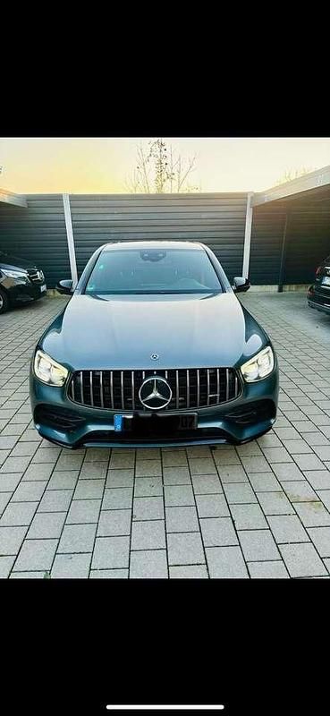 Grau Gebraucht 2020 Mercedes GLC43 AMG AMG SUV | 46.500 € (Fairer Preis) - Bild 1/4