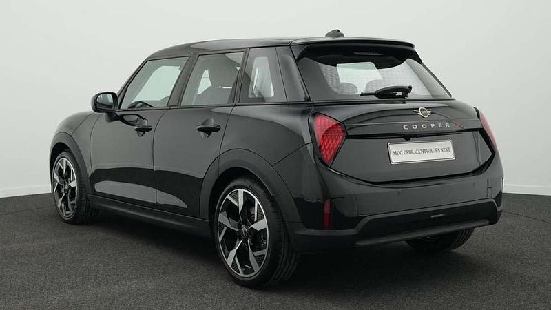 Gebraucht Mini Cooper S Classic 204 PS (150 kW) 2024 Schwarz Kleinwagen