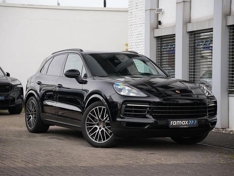 Schwarz Gebraucht 2022 Porsche Cayenne Platinum Edition SUV | 68.500 € (Fairer Preis) - Bild 1/4