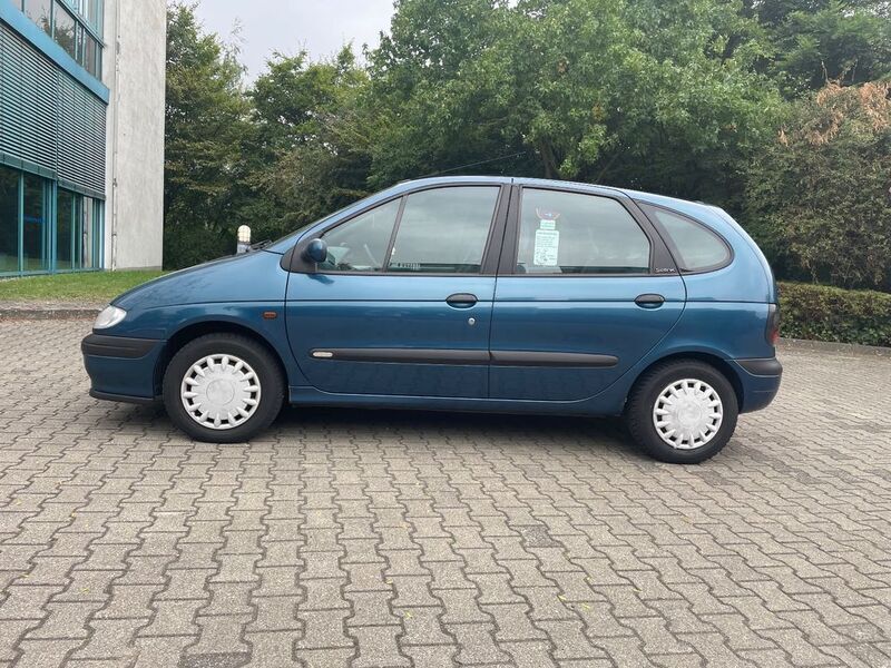 Gebraucht Renault Scénic 107 PS (78 kW) 1999 Blau Van / Kleinbus