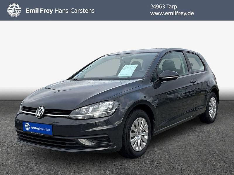 Grau Gebraucht 2018 VW Golf VII Trendline Limousine | 11.980 € (Superpreis) - Bild 1/4