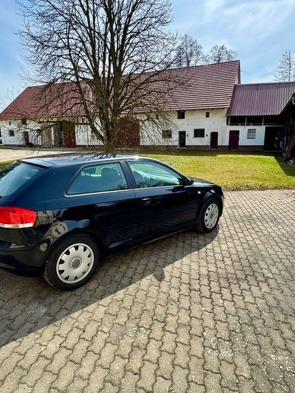 Gebraucht Audi A3 Attraction 125 PS (91 kW) 2008 Schwarz Kleinwagen