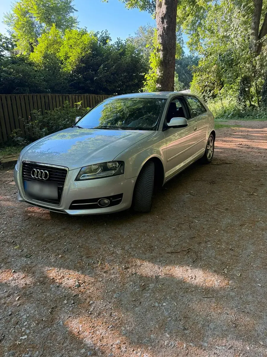 Gebraucht Audi A3 Sportback Ambition 125 PS (91 kW) 2011 Silber Kleinwagen