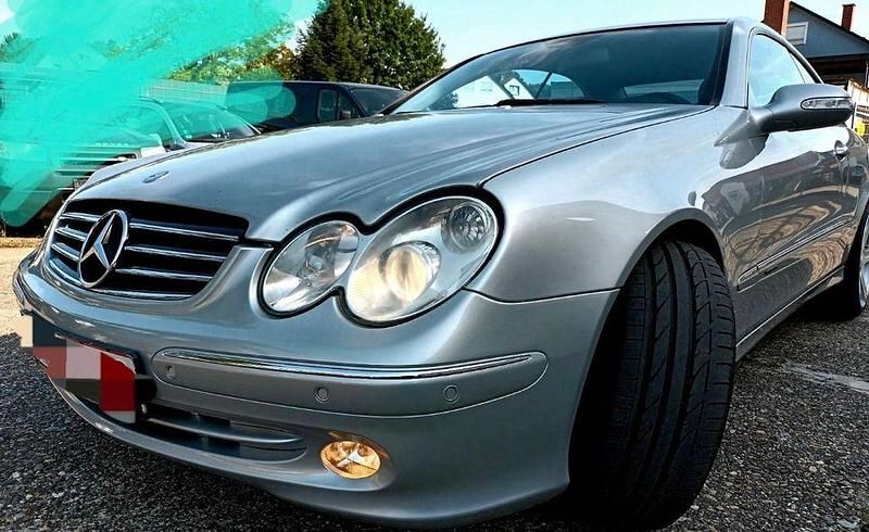 Silber Gebraucht 2003 Mercedes CLK200 Avantgarde Coupé | 5.200 € (Etwas zu teuer) - Bild 1/4