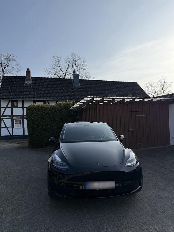 Gebraucht Tesla Model Y 219 kW (299 PS) 2024 Schwarz SUV