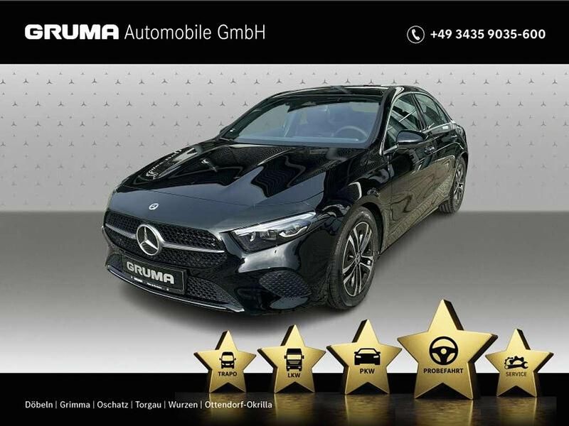 Lack kosmosschwarz Gebraucht 2024 Mercedes A180 Progressive Limousine | 29.990 € (Fairer Preis) - Bild 1/4