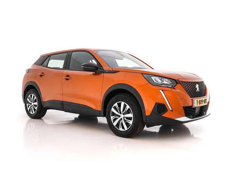Orange Gebraucht 2023 Peugeot e-2008 Active SUV | 18.945 € (Guter Preis) - Bild 1/4