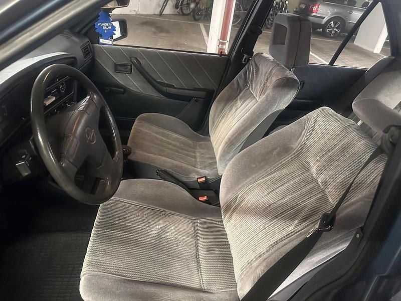 Gebraucht Opel Ascona 75 PS (55 kW) 1988 Blau Limousine